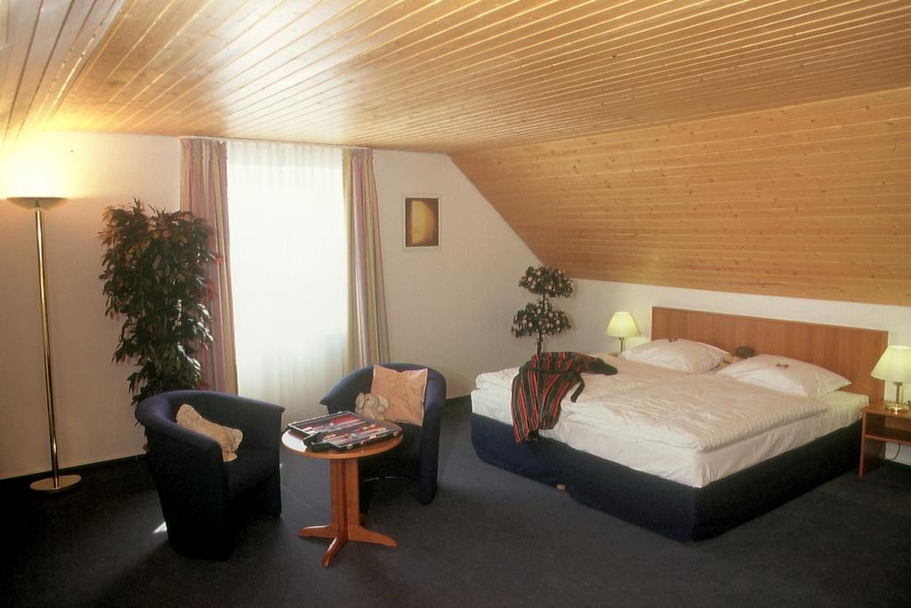 Kempe Komfort Plus Hotel Solingen Room photo